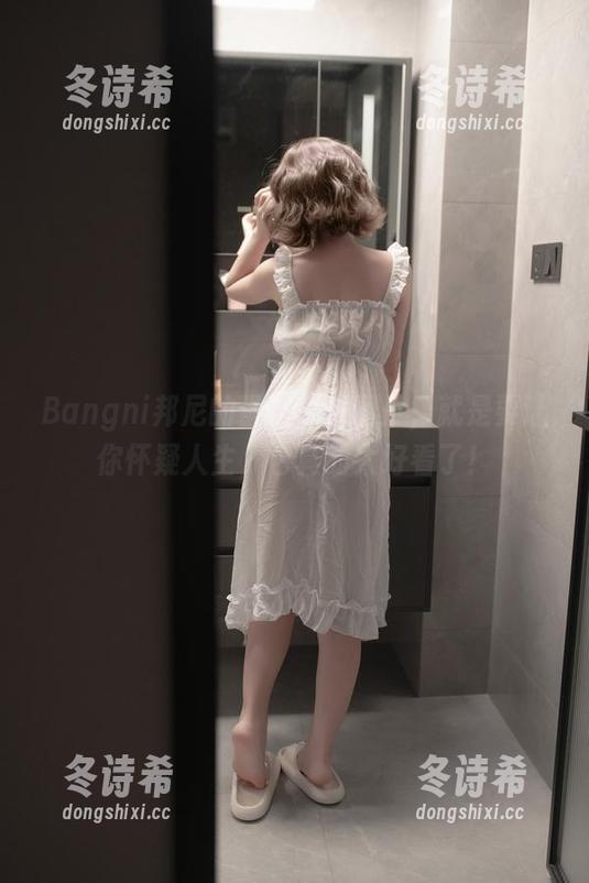 Bangni邦尼 Bangni邦尼的最新面试图片,就是要让你怀疑人生,它真的太好看了!