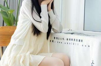 BoBoSocks袜啵啵 – 迷失在袜子里的稚予:走路掉袜子精选套图来了!