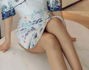 HuaYang花漾 – 小海臀Rena的JK图包:揪心好资源,快来下载!