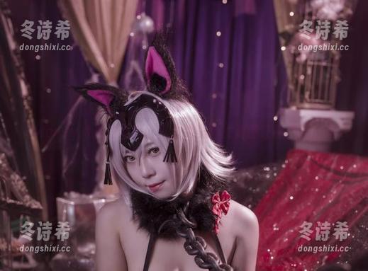 Money冷冷的油亮世界：绝美套图资源让你心跳加速