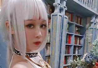 想知道PAKI草莓酱的日常吗?点开私拍图包,欢乐涨潮的秘密就在这!