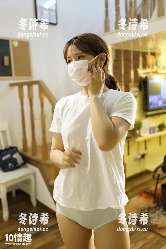 ROSI口罩 ROSI最新嫩学妹制服图片,感觉这视角有点让人脸红