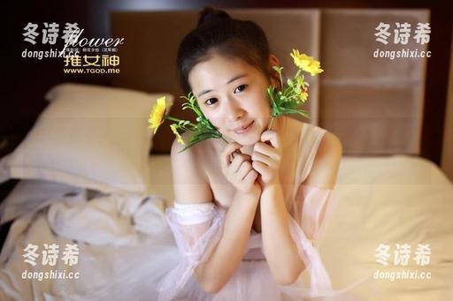 TGOD推女神-柠檬c_lemon TGOD推女神 - 柠檬c_lemon长腿大爆发:合集里的每一张都是优雅的线条。