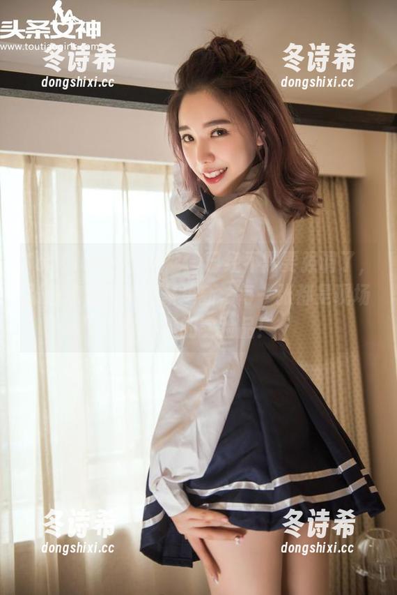 TouTiao头条女神-张蓝欣 TouTiao头条女神 - 已经不需要强调了,张蓝欣女神的图集更新,每一张都是现场脱口秀的实验品!
