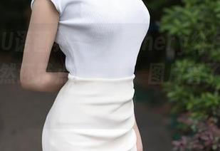 XIAOYU语画界 – 最新Chery绯月樱连体衣，居然还带点小情绪，图片看了容易心跳加速！