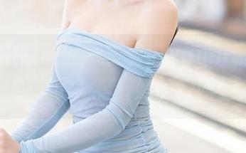 XIAOYU语画界 – 王馨瑶yanni偏爱校服?更新来了,看看她的校园魅力!