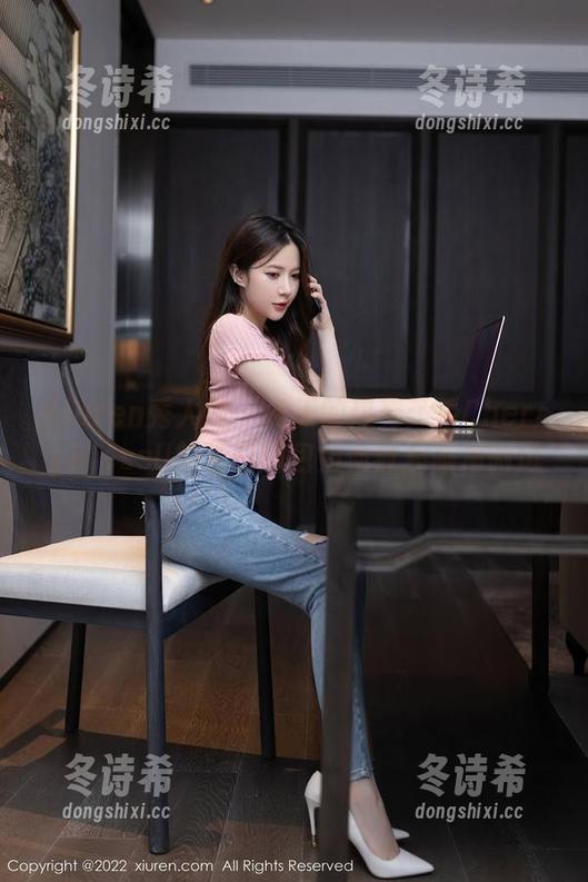 Xiuren秀人网-CherryBlessU Xiuren秀人网 - 冬天的热舞:看CherryBlessU的夏日图包如何掀起脑海微风