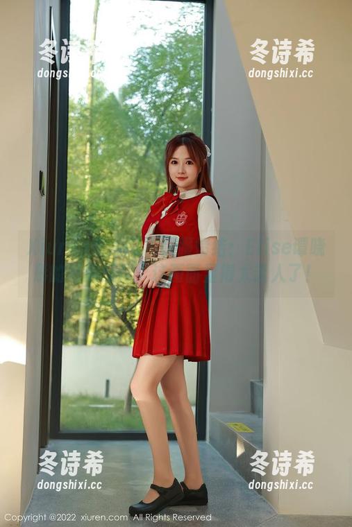 Xiuren秀人网-Elise谭晓彤 Xiuren秀人网 - 制服情结:Elise谭晓彤的私房原图,这画面显得太诱人了!