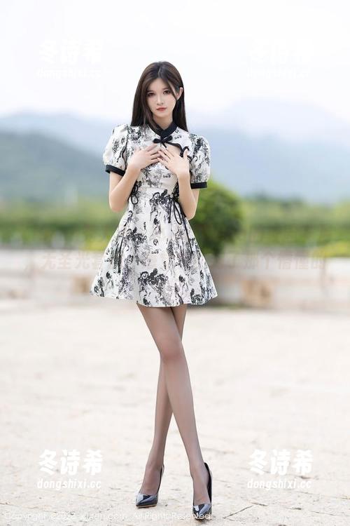 Xiuren秀人网-小海臀Rena Xiuren秀人网 - 小海臀Rena的校园岁月,无圣光套图,感觉快回到了那个懵懂的年纪。