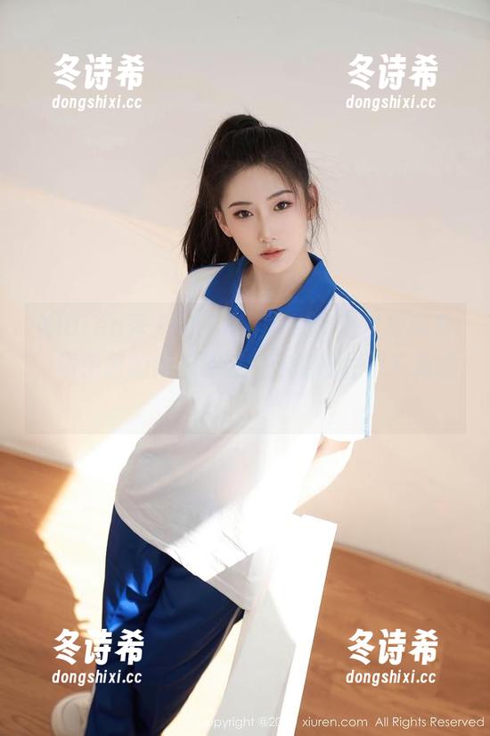 Xiuren秀人网-小雨baby Xiuren秀人网 - 小雨baby浴室写真集,镜子前的她有点迷,你能忍住不下载吗?