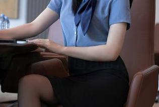 Xiuren秀人网 – 汐汐爱吃草莓可爱的图库更新，最新萌图直击心灵深处！