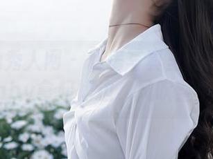 Xiuren秀人网 – 私房写真里的短裙:沫晓伊baby拿起裙边,风吹整个夏天!