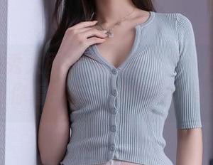 Xiuren秀人网 – 程程程秘书：原图分享，让你看到不一样的职场风情。