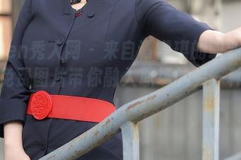 Xiuren秀人网 – 来自谭睿琪的职业装系列,免费图片带你融入职场的另一种风格!