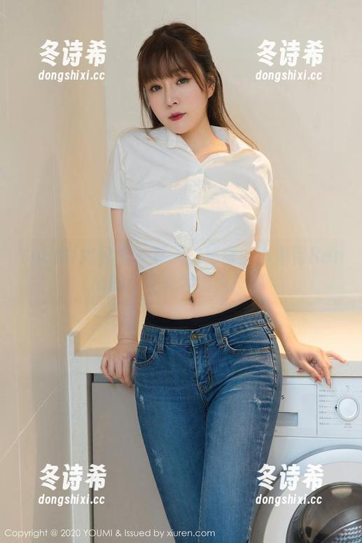 YouMi尤蜜荟-小海臀Rena YouMi尤蜜荟 - 夏天的秘密:小海臀Rena的无圣光套图大揭秘
