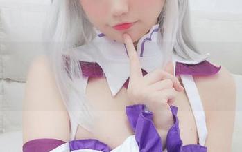 从nagisa魔物喵的视角:女仆&死库水作品精选,偶尔还能拍到我的影子