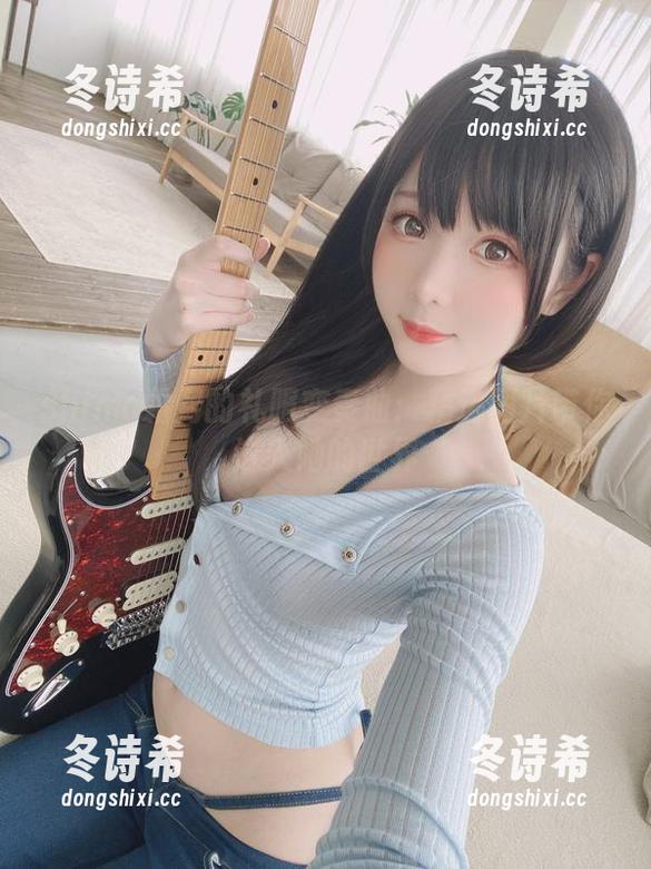 shimo霜月的礼服变奏曲：精选图片带你进入她的世界