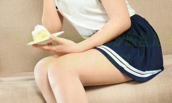 丽柜 – 全套写真来袭!汐汐的丝足踏青,你绝对不想错过