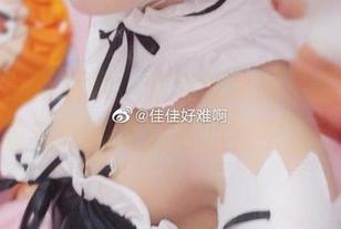 户外写真新篇章:佳佳好难啊更新了,快来看看她和大自然的秘密互动!