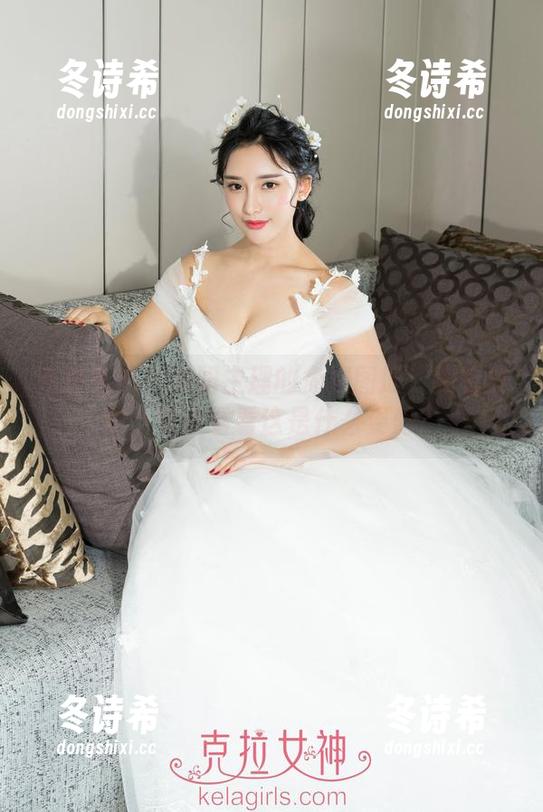 克拉女神 - 大阳主理的免费图册：胸有成竹，先来看看这是什么姿势？