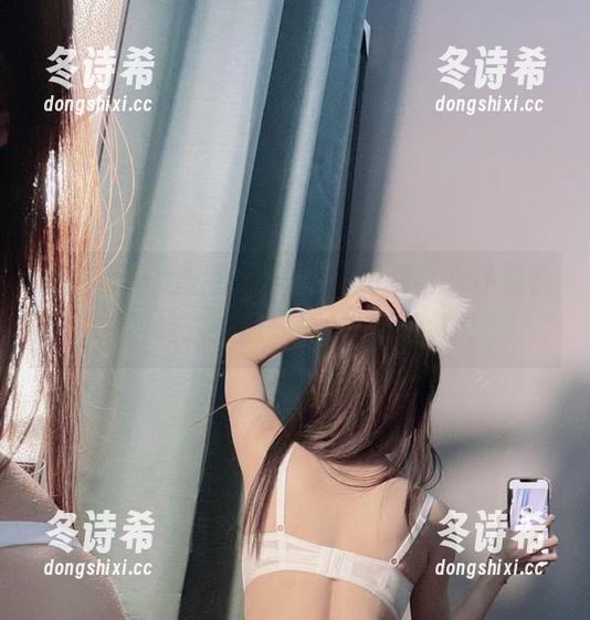 兔宝妮to 微密圈 - 兔宝妮to的格子幻梦,女仆装合集,让人眼前一亮的别致选择!