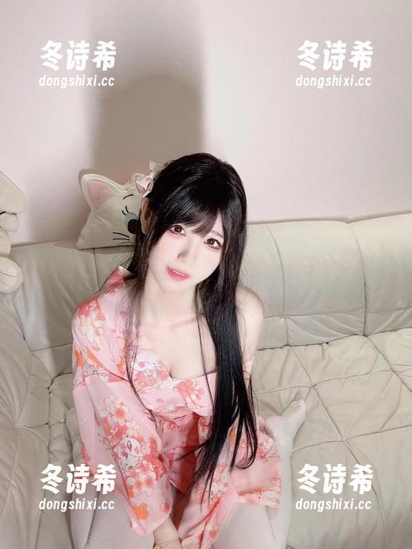 微密圈 - 十万口草莓粥粥的2023年舰长福利：原图给力，心态崩塌！