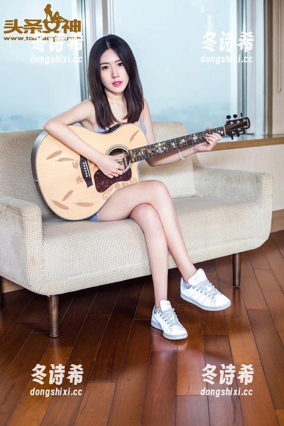 头条女神-爱丽莎 头条女神 - 美丝选片:爱丽莎如何私拍出超现实的梦境