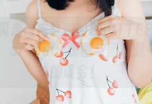 摇摇晃晃走进宋哈娜的BBUTTERMILK-HANA’sroom:原图与图册是一场美丽的误会!