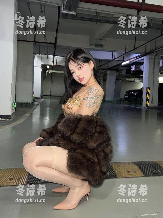 微密圈 - 分享小u优优子短裤的高清魅力，透出夏日的不羁气场！