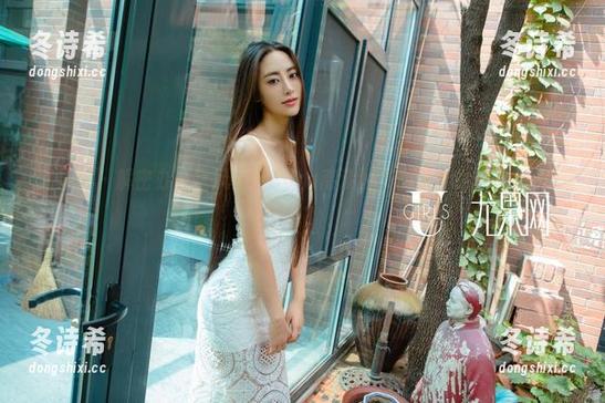 尤果网-Sara 尤果网 - 解密办公室风情:Sara高清秘书图册,也许你会心动哦?