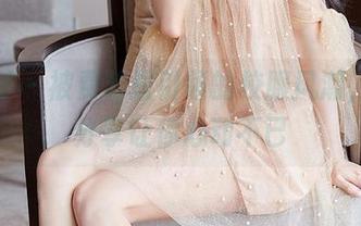 尤蜜荟 – 被费若拉引领的校服风潮，图片分享让你心动不已