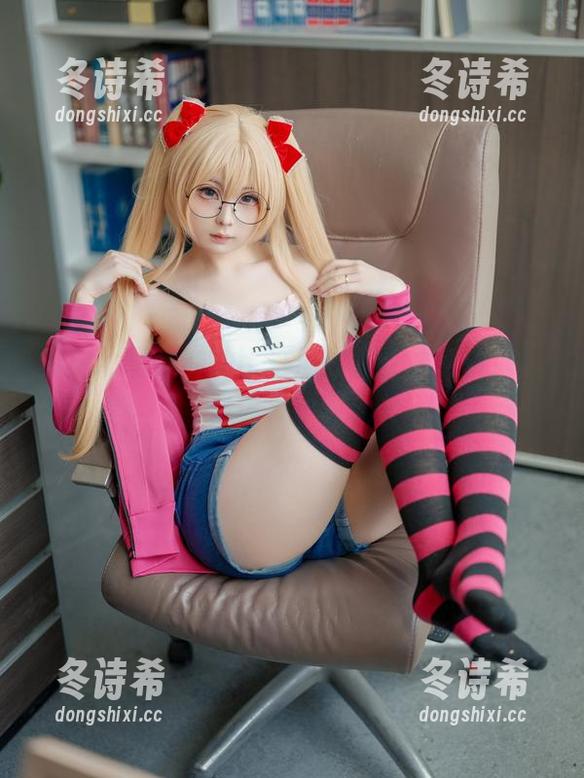 幼水铃衣 看!幼水铃衣的比基尼写真全靠免费!真是惊喜不断!