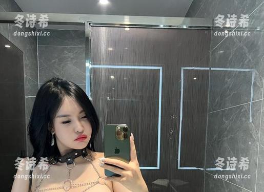 张鑫baby 微密圈 - 黑白的张鑫baby:无圣光,图片却能让人感受温暖!