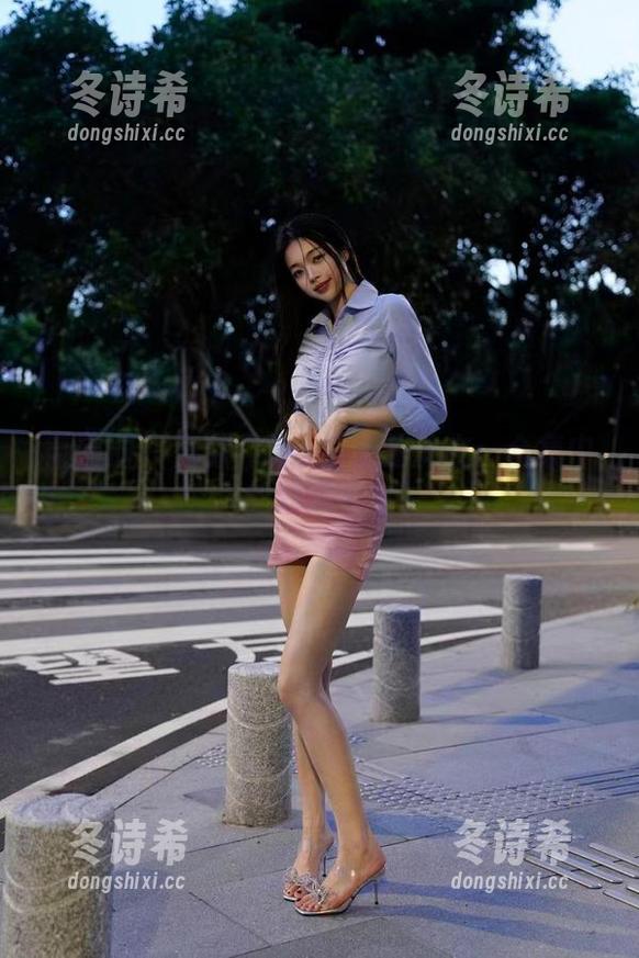 徐珺大哥 微密圈 - 当徐珺大哥穿上连体衣:合集中的妙趣横生