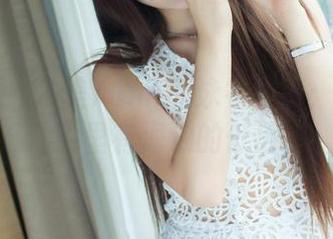 推女神 – 尤美Yumi的泳衣故事:写真图片里有海浪的低语
