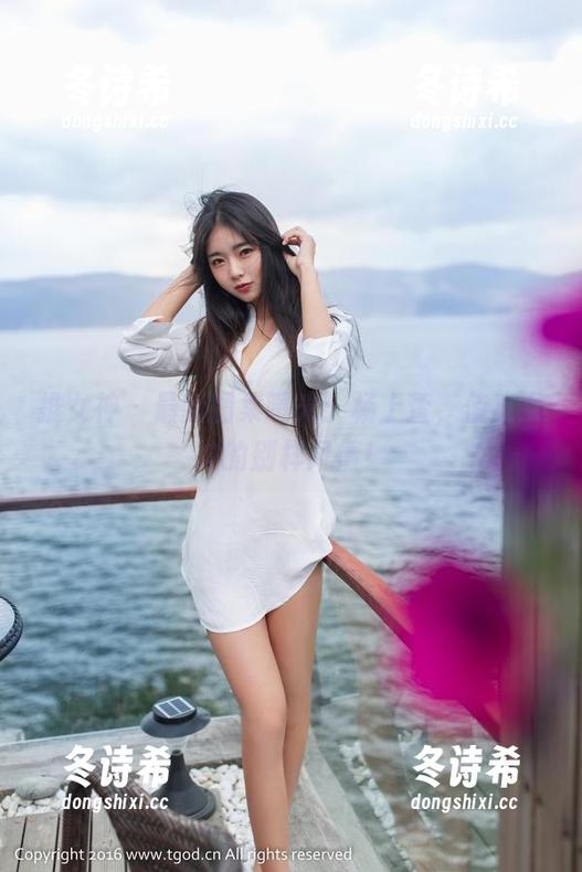 推女神-杨上萱 推女神 - 最新图集曝光:杨上萱,俏皮女神的别样风情!