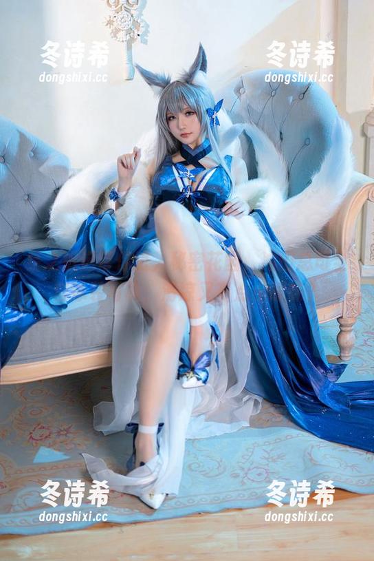 星之迟迟 星之迟迟带你进入秘密花园,冲田总司全套泳装写真,清凉又有点小暧昧?
