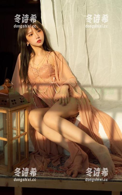 果咩酱w 观看果咩酱w圣诞黑丝,简直是冬日里的暖流,甚至比热可可还要甜!