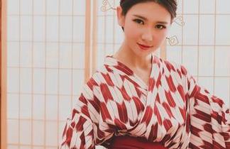 果团网 – 水手服情结:Miss琪的私拍图集大揭秘