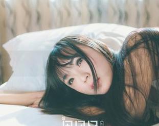 果团网 – 在皮衣的包围下，周妍希的写真资源让我沉醉其中！