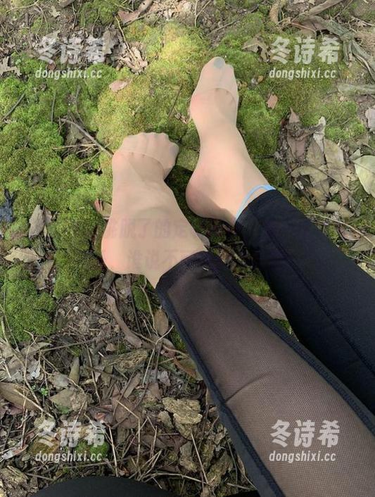 桃脱了 微密圈 - 桃脱了的定制网袜,来一波图片享受,谁说不可以放飞自我!