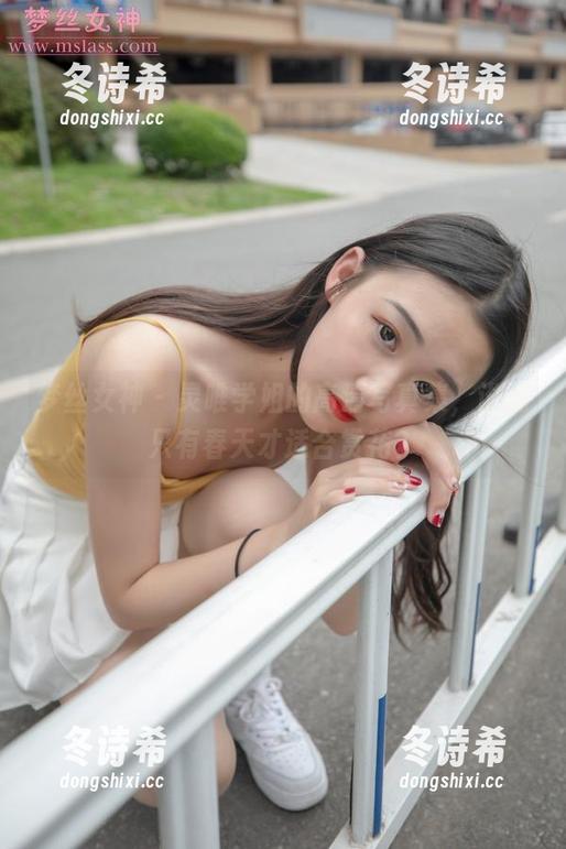 梦丝女神-灵唯 梦丝女神 - 灵唯学姐的高清写真集,谁说只有春天才适合赏花?