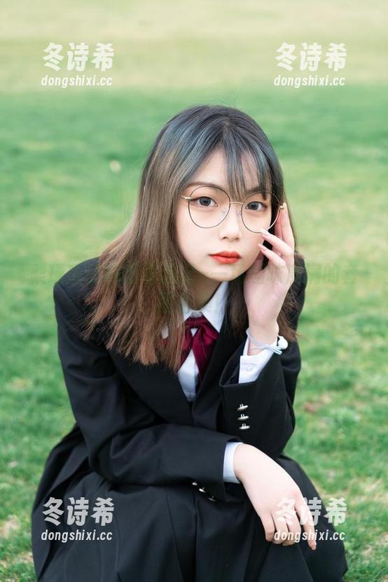 梨瑾瑾 梨瑾瑾的稻田奇遇记–一场趣味满满的套图合集!