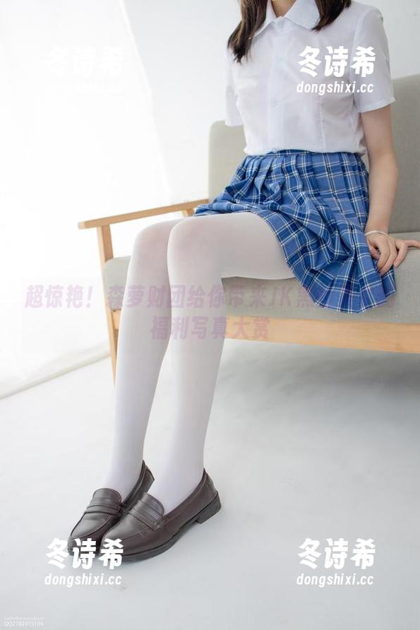 森萝财团 超惊艳!森萝财团给你带来JK黑丝美足的福利写真大赏