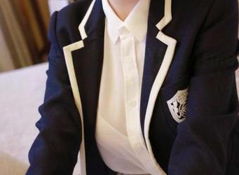 模范学院 – 从此我只认准久久Aimee:她的写真套装作品,太值得一看,不看后悔!