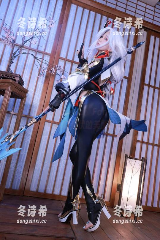 水淼aqua 有点疯狂的水淼aqua:Fantia全套写真,25年跌宕起伏的美丽传奇!