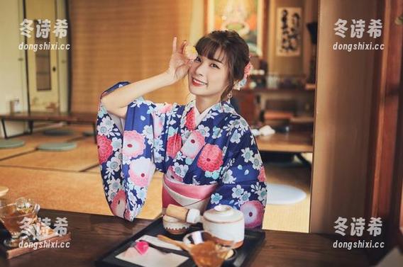 泥泥汝 泥泥汝居家玩COS:这图包居然让我开始怀疑生活的真谛!