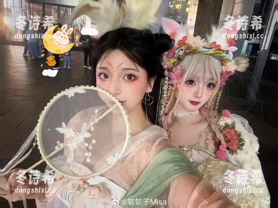 特软儿Sona 浴缸里的特软儿Sona,原图精选,简直如梦似幻,心都快静止了