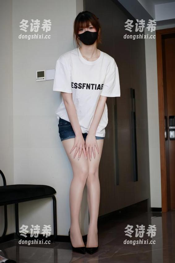 微密圈 - 白龙猫女如何把肉丝私拍图集玩成艺术？