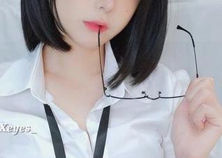 眼酱大魔王w最新图集更新!这次的定制服务,我给满分!